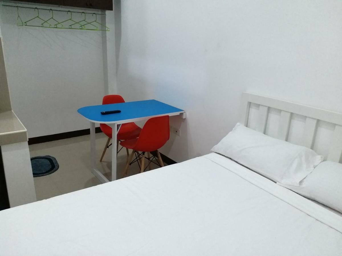 Clark-Pad Inn, Angeles City Eksteriør bilde